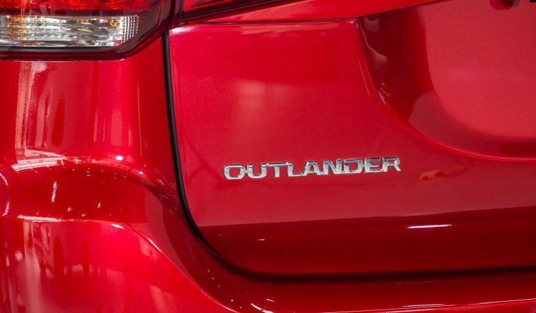 New Outlander CVT 2.4 Premium